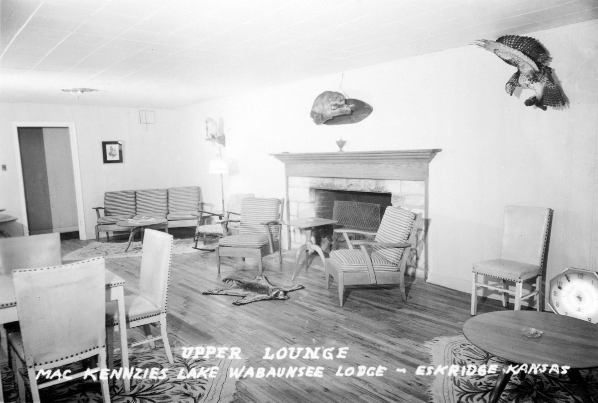 MacKenzie’s Lake Wabaunsee Lodge, Upper Lounge